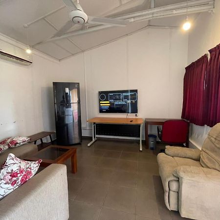 The Long Hostel อารูกัมเบย์ ภายนอก รูปภาพ